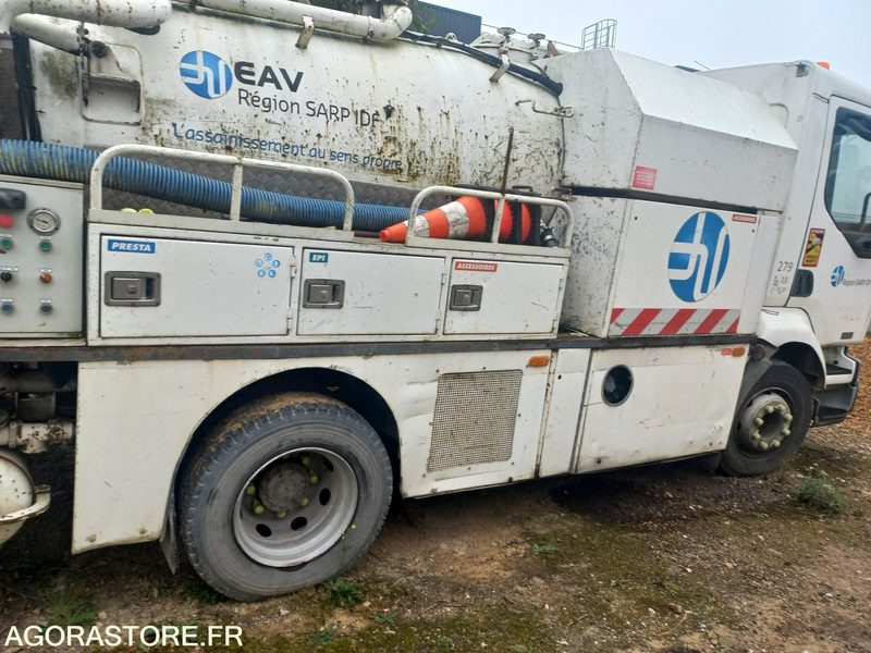 RENAULT Midlum 14T Hydrocureur Mixte 2002 (350000Km environ) EXPORT UNIQUEMENT - Vacuum truck: picture 4 RENAULT Midlum 14T Hydrocureur Mixte 2002 (350000Km environ) EXPORT UNIQUEMENT - Vacuum truck: picture 4