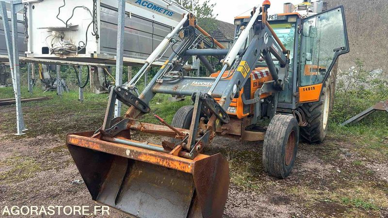 RENAULT Modèle 850 MI 2 - 1992 - 15818 H - Farm tractor: picture 1 RENAULT Modèle 850 MI 2 - 1992 - 15818 H - Farm tractor: picture 1