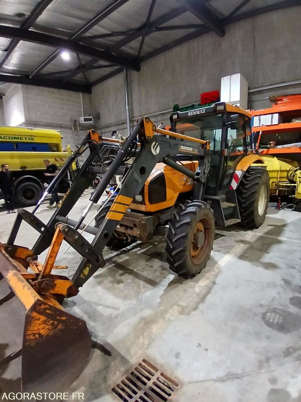 RENAULT TRACTEUR AGRICOLE CHARGEUR - 1997 - Farm tractor: picture 4 RENAULT TRACTEUR AGRICOLE CHARGEUR - 1997 - Farm tractor: picture 4