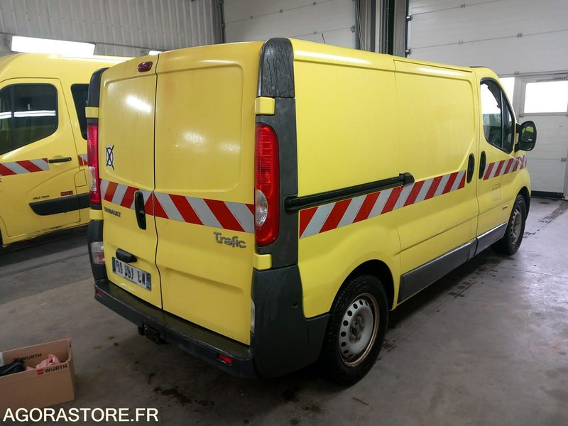 RENAULT TRAFIC DCI 115 (HR0513) - Small van: picture 2 RENAULT TRAFIC DCI 115 (HR0513) - Small van: picture 2
