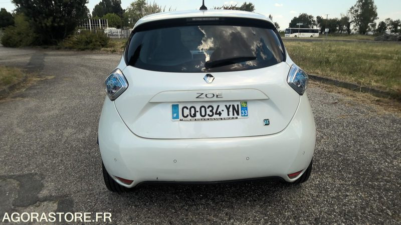 RENAULT ZOE 2013 116000 KMS PAS DE LOCATION BATTERIE - Car: picture 5 RENAULT ZOE 2013 116000 KMS PAS DE LOCATION BATTERIE - Car: picture 5