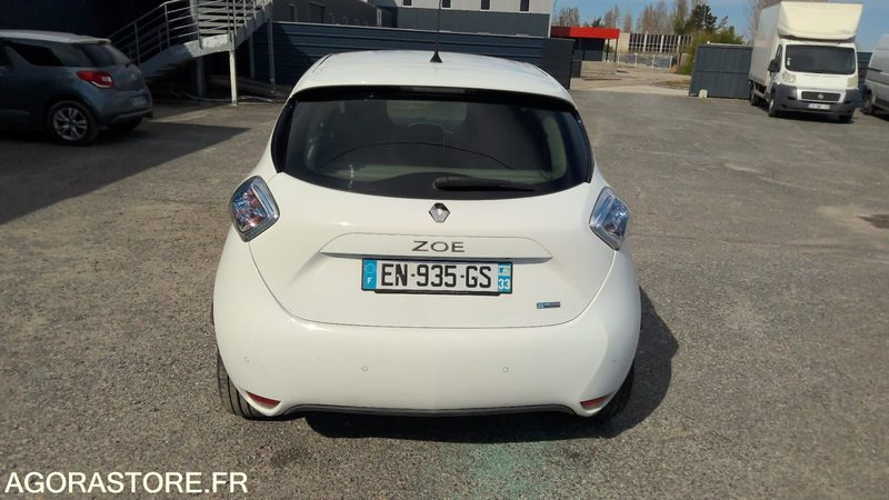 RENAULT ZOE - 2017 - 63000 KMS - CT OK - AUTONOMIE 280 KMS - Car: picture 5 RENAULT ZOE - 2017 - 63000 KMS - CT OK - AUTONOMIE 280 KMS - Car: picture 5