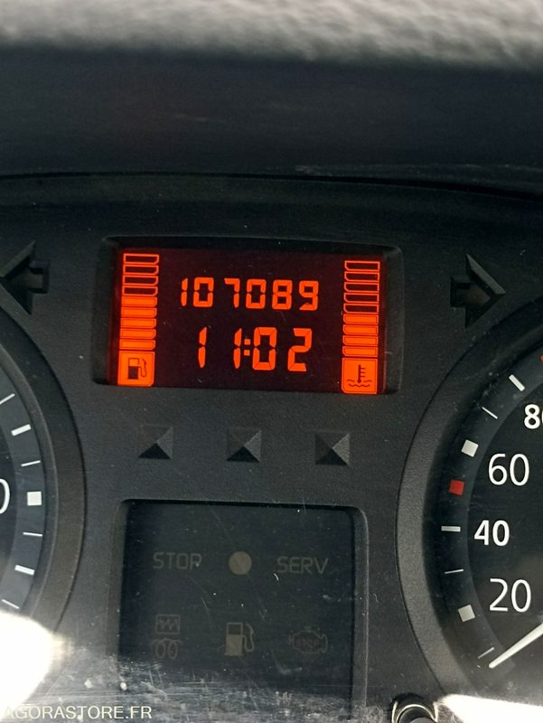 Renault Clio 2 1.5 dCi - 107100kms - 2004 - Car: picture 5 Renault Clio 2 1.5 dCi - 107100kms - 2004 - Car: picture 5