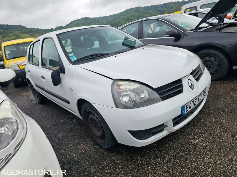 Renault Clio - 2006 - 287765km - 8472YD76 - Car: picture 2 Renault Clio - 2006 - 287765km - 8472YD76 - Car: picture 2