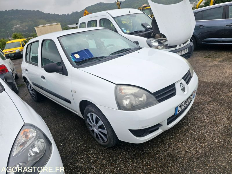 Renault Clio - 2007 - 237145km - DY887CL - Car: picture 2 Renault Clio - 2007 - 237145km - DY887CL - Car: picture 2
