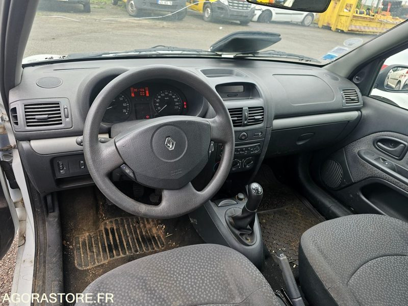 Renault Clio - 2007 - 301706km - 1920ZN76 - Car: picture 5 Renault Clio - 2007 - 301706km - 1920ZN76 - Car: picture 5