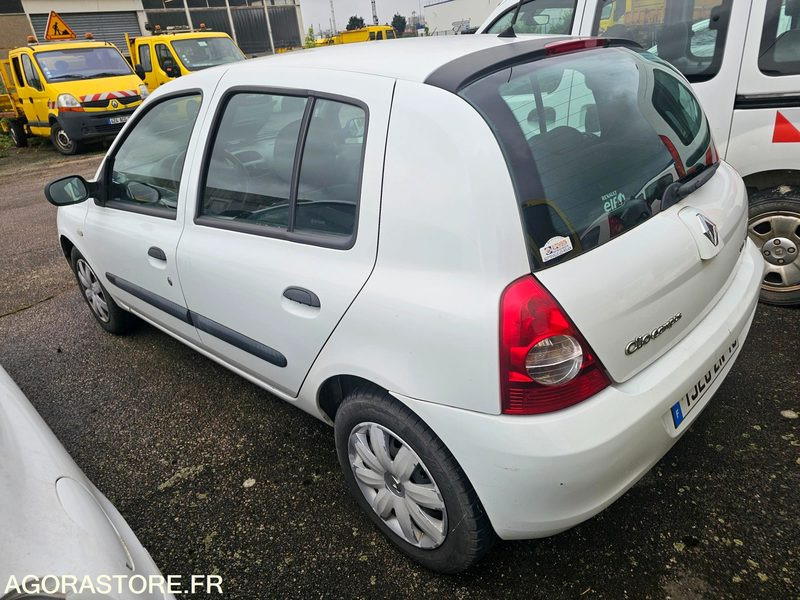 Renault Clio - 2007 - 301706km - 1920ZN76 - Car: picture 4 Renault Clio - 2007 - 301706km - 1920ZN76 - Car: picture 4