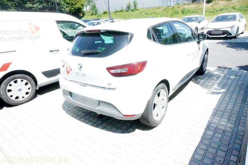Renault Clio 4 122544 kms 2013 - Car: picture 2 Renault Clio 4 122544 kms 2013 - Car: picture 2