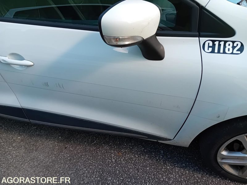 Renault Clio 4 - 2018 - 59832 kms - Car: picture 4 Renault Clio 4 - 2018 - 59832 kms - Car: picture 4