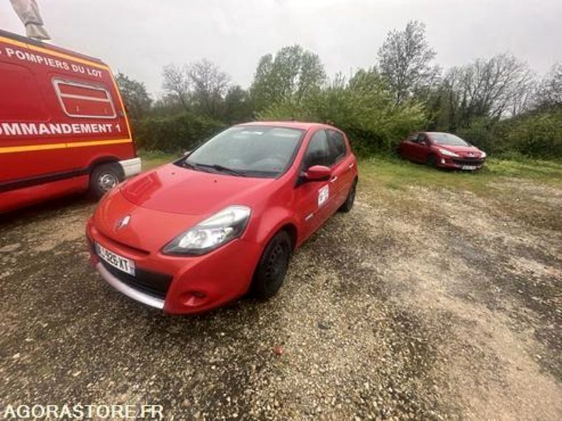Renault Clio - AJ926XT - Small van: picture 2 Renault Clio - AJ926XT - Small van: picture 2