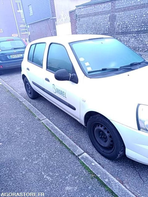 Renault Clio BA 249 PR 144952 kms - Small van: picture 4 Renault Clio BA 249 PR 144952 kms - Small van: picture 4