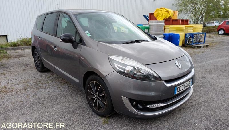Renault Scenic - 2012 - 266446KMS CC344DZ - Car: picture 2 Renault Scenic - 2012 - 266446KMS CC344DZ - Car: picture 2