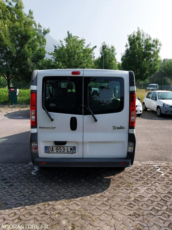 Renault Trafic 9 places DA-953-LM de 2013 avec 135 698 kms - Minibus, Passenger van: picture 5 Renault Trafic 9 places DA-953-LM de 2013 avec 135 698 kms - Minibus, Passenger van: picture 5