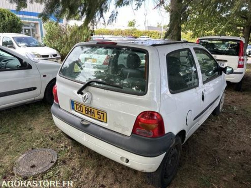 Renault Twingo - 720BHH57 - Car: picture 4 Renault Twingo - 720BHH57 - Car: picture 4