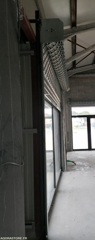 Rideau métallique SOMAFI - Tool/ Equipment: picture 4 Rideau métallique SOMAFI - Tool/ Equipment: picture 4