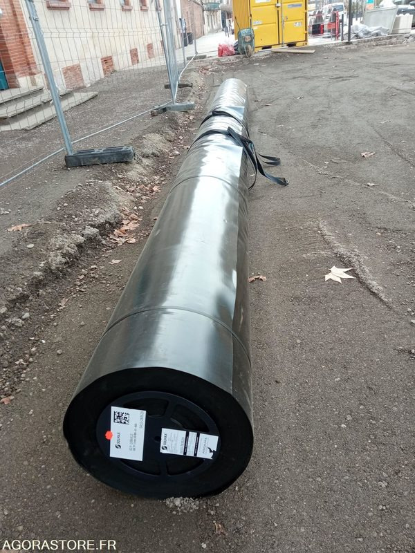Rouleau Géomembrane 140 m - Tout neuf - 2025 - Construction equipment: picture 2 Rouleau Géomembrane 140 m - Tout neuf - 2025 - Construction equipment: picture 2