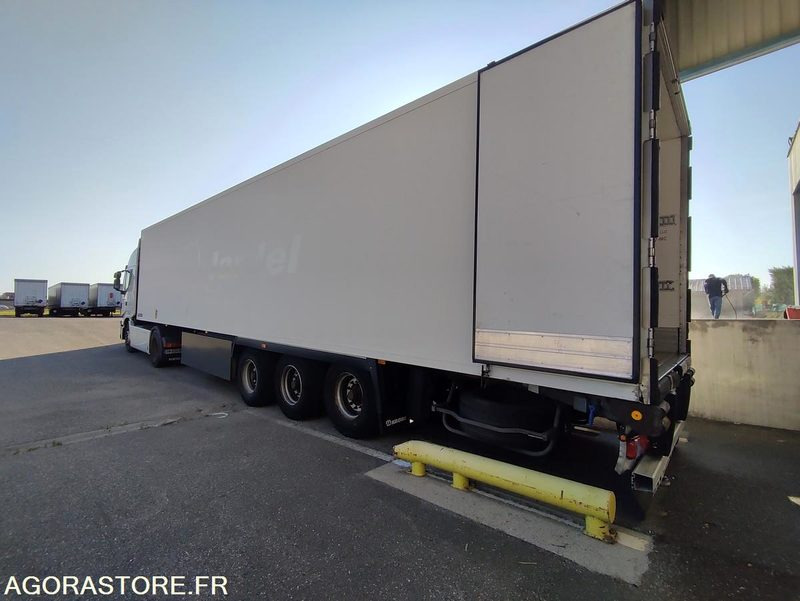 LAMBERET FRIGORIFIQUE - 11 500 HEURES - Semi-trailer: picture 2 LAMBERET FRIGORIFIQUE - 11 500 HEURES - Semi-trailer: picture 2