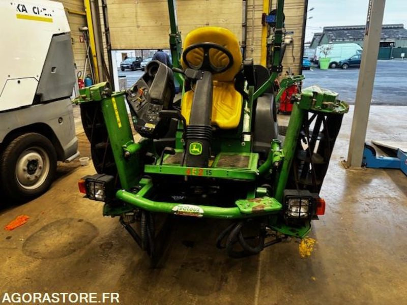 TONDEUSE HELICOIDALE JOHN DEERE 8400-ROULANTE-1521 HEURES. - Garden mower: picture 3 TONDEUSE HELICOIDALE JOHN DEERE 8400-ROULANTE-1521 HEURES. - Garden mower: picture 3