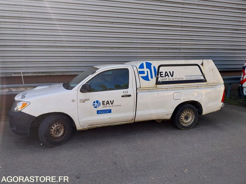 TOYOTA Hilux 4x2 Groupe HP 2007 (448000Km) VENTE EXPORT UNIQUEMENT ROULANT - Small van: picture 2 TOYOTA Hilux 4x2 Groupe HP 2007 (448000Km) VENTE EXPORT UNIQUEMENT ROULANT - Small van: picture 2