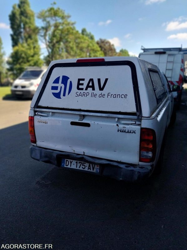TOYOTA Hilux Groupe HP 2007 (448000Km) VENTE EXPORT UNIQUEMENT ROULANT - Small van: picture 4 TOYOTA Hilux Groupe HP 2007 (448000Km) VENTE EXPORT UNIQUEMENT ROULANT - Small van: picture 4
