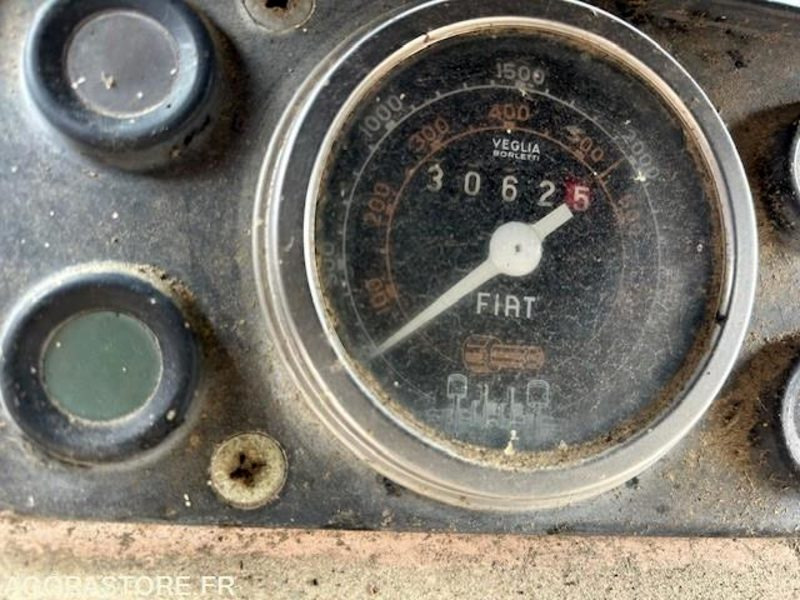 TRACTEUR SOMECA 400 - 3065 HEURES - Farm tractor: picture 4 TRACTEUR SOMECA 400 - 3065 HEURES - Farm tractor: picture 4