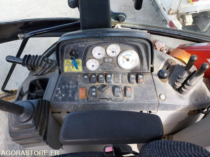 TRACTOPELLE CATERPILLAR 444 E - Backhoe loader: picture 3 TRACTOPELLE CATERPILLAR 444 E - Backhoe loader: picture 3