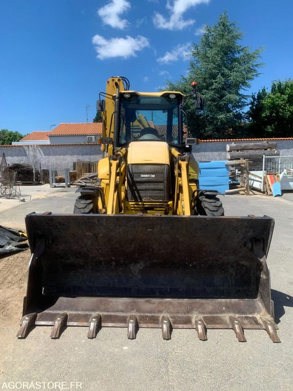 TRACTOPELLE - KOMATSU - Backhoe loader: picture 2 TRACTOPELLE - KOMATSU - Backhoe loader: picture 2