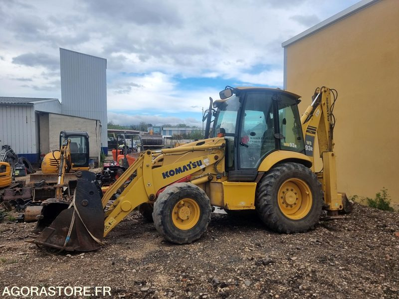 TRACTOPELLE KOMATSU WB93R / F51441 / 2006 / 7 391H / VENTE EN L'ETAT / ROULANT - Backhoe loader: picture 1 TRACTOPELLE KOMATSU WB93R / F51441 / 2006 / 7 391H / VENTE EN L'ETAT / ROULANT - Backhoe loader: picture 1