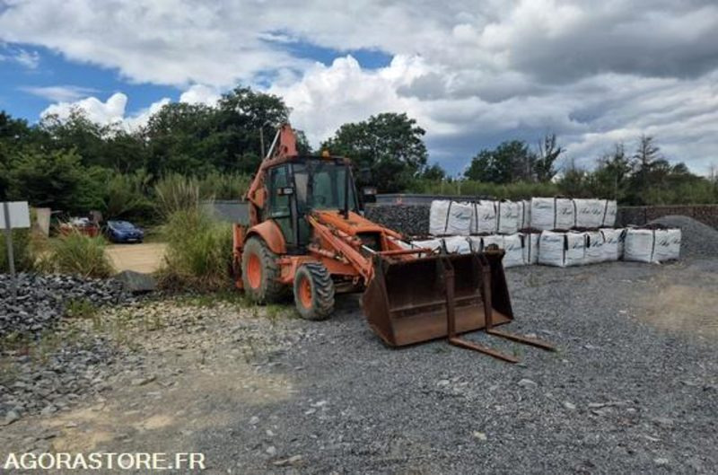 TRACTOPELLE NEW HOLLAND HITACHI FB100 - 031003055 / 1996 - 6337 HEURES - Backhoe loader: picture 1 TRACTOPELLE NEW HOLLAND HITACHI FB100 - 031003055 / 1996 - 6337 HEURES - Backhoe loader: picture 1