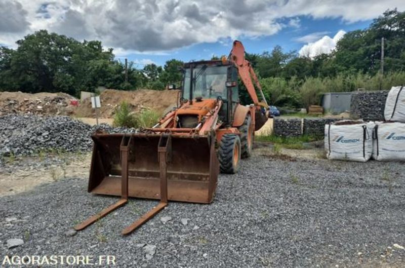 TRACTOPELLE NEW HOLLAND HITACHI FB100 - 031003055 / 1996 - 6337 HEURES - Backhoe loader: picture 2 TRACTOPELLE NEW HOLLAND HITACHI FB100 - 031003055 / 1996 - 6337 HEURES - Backhoe loader: picture 2