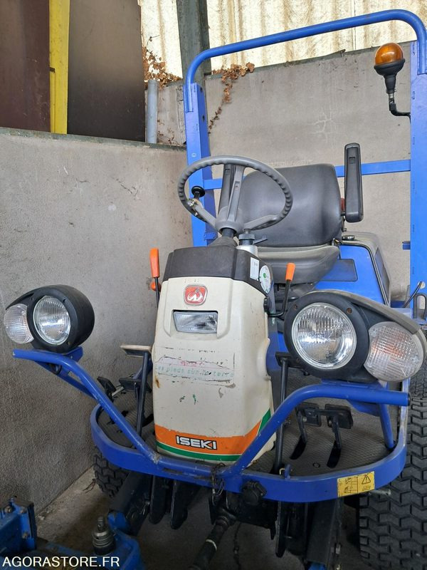 Tondeuse ISEKI - Garden mower: picture 2 Tondeuse ISEKI - Garden mower: picture 2