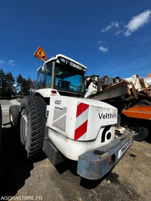 Tracteur / débroussailleuse Renault / velthea Ergols 456 2009 - Farm tractor: picture 2 Tracteur / débroussailleuse Renault / velthea Ergols 456 2009 - Farm tractor: picture 2