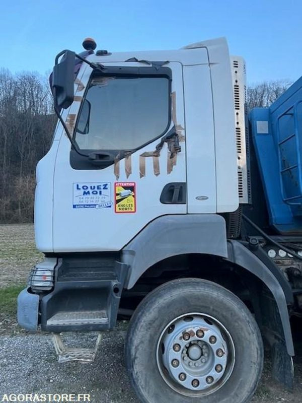 CAMION 8X4 RENAULT KERAX 2002 600000 KM - Tractor unit: picture 3 CAMION 8X4 RENAULT KERAX 2002 600000 KM - Tractor unit: picture 3