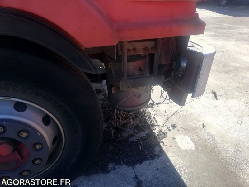 CCGC RENAULT BA02W1 (POUR PIECES) - Tractor unit: picture 3 CCGC RENAULT BA02W1 (POUR PIECES) - Tractor unit: picture 3