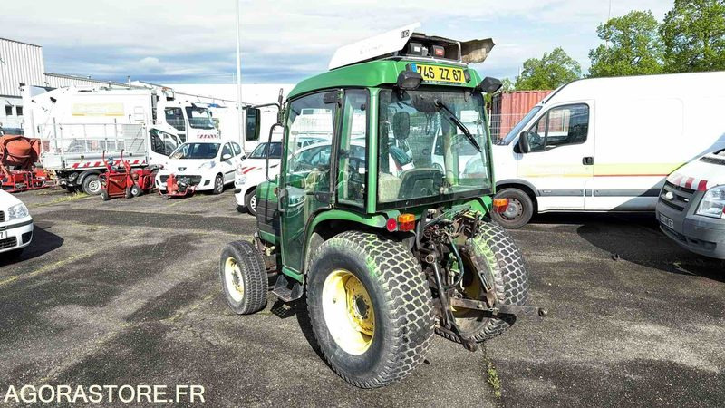 John deere - 4400 - 2002 - 3180KMS - 746ZZ67 - Tractor unit: picture 3 John deere - 4400 - 2002 - 3180KMS - 746ZZ67 - Tractor unit: picture 3