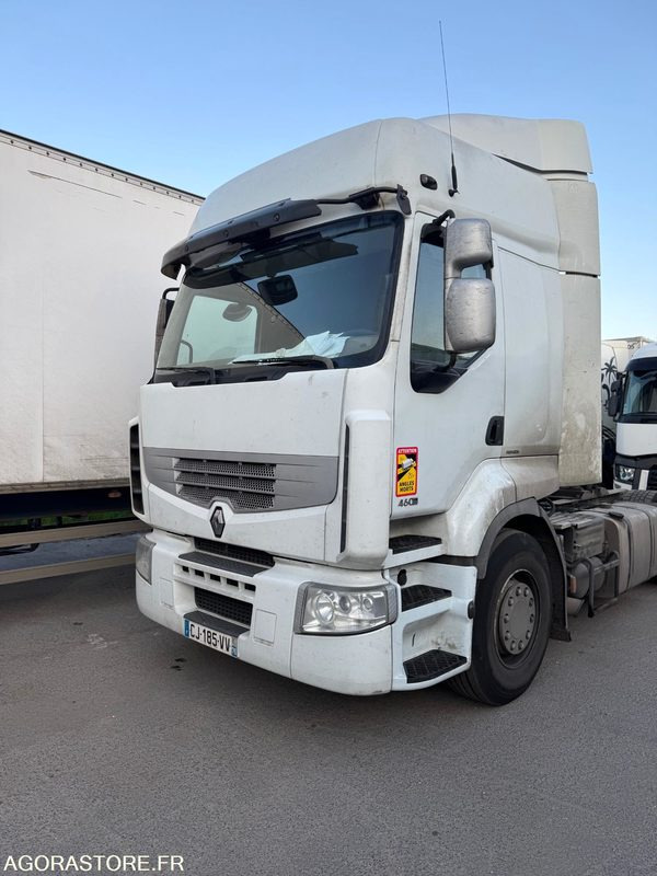 RENAULT PREMIUM 460 - 636777KM - Tractor unit: picture 1 RENAULT PREMIUM 460 - 636777KM - Tractor unit: picture 1
