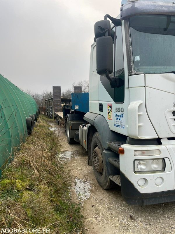 TRACTEUR 4X2 IVECO STRALIS 2004 420 000 KM + 1 MOTEUR POUR PIECES - Tractor unit: picture 3 TRACTEUR 4X2 IVECO STRALIS 2004 420 000 KM + 1 MOTEUR POUR PIECES - Tractor unit: picture 3