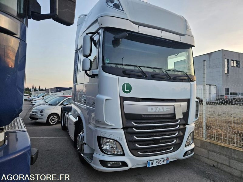 TRACTEUR DAF XF 510 XL - 2016 - 447120km - TRES BON ETAT - Tractor unit: picture 1 TRACTEUR DAF XF 510 XL - 2016 - 447120km - TRES BON ETAT - Tractor unit: picture 1
