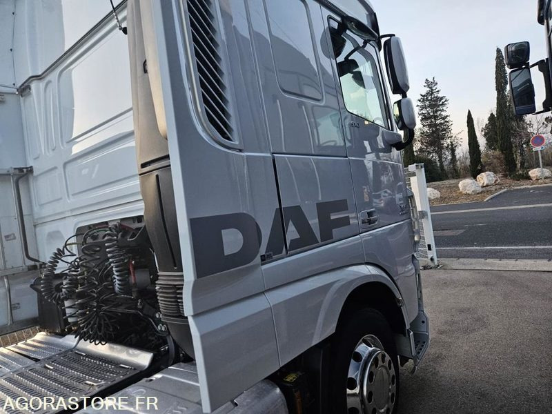 TRACTEUR DAF XF 510 XL - 2016 - 447120km - TRES BON ETAT - Tractor unit: picture 3 TRACTEUR DAF XF 510 XL - 2016 - 447120km - TRES BON ETAT - Tractor unit: picture 3
