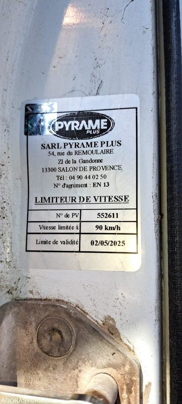 TRACTEUR RENAULT TRUCKS 19T MEC 2002 (VENTE UNIQUEMENT EXPORT) - Tractor unit: picture 1 TRACTEUR RENAULT TRUCKS 19T MEC 2002 (VENTE UNIQUEMENT EXPORT) - Tractor unit: picture 1