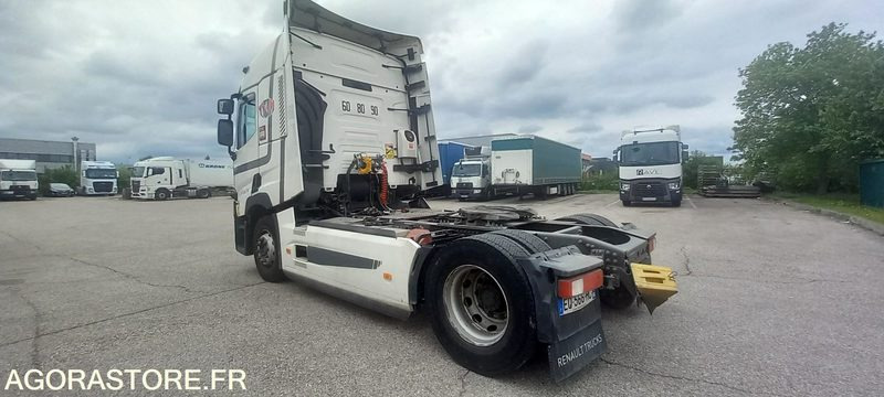 Tracteur RENAULT T520 - 2017 - 508161 kms (41931) - Tractor unit: picture 4 Tracteur RENAULT T520 - 2017 - 508161 kms (41931) - Tractor unit: picture 4