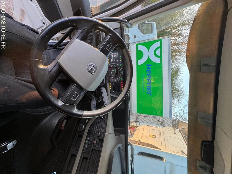 VOLVO FH 500 - 744 180 km - Tractor unit: picture 3 VOLVO FH 500 - 744 180 km - Tractor unit: picture 3
