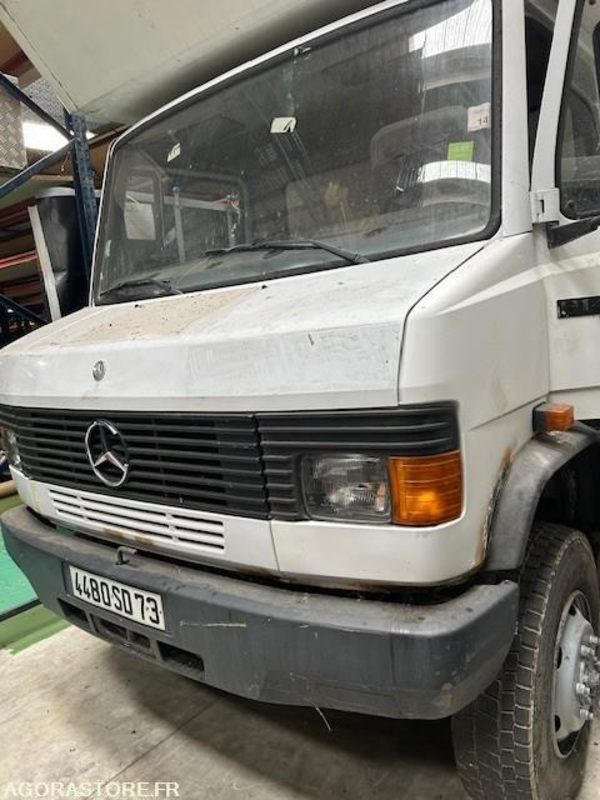 CAMION MERCEDES 814D 4X4 1993 324500 KM - Truck: picture 1 CAMION MERCEDES 814D 4X4 1993 324500 KM - Truck: picture 1