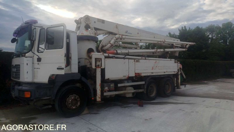 CAMION POMPE MAN FE310A / SWING 34M - 2002 - 135 723 KM - UNIQUEMENT A LEXPORT - Truck: picture 1 CAMION POMPE MAN FE310A / SWING 34M - 2002 - 135 723 KM - UNIQUEMENT A LEXPORT - Truck: picture 1