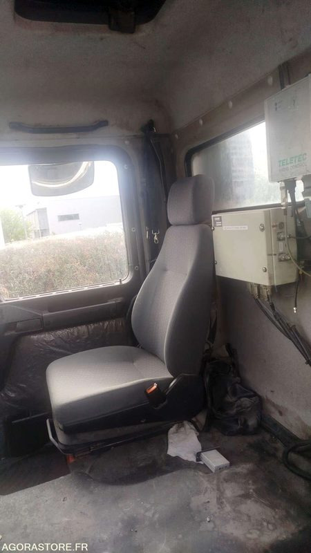CAMION POMPE MAN FE310A / SWING 34M - 2002 - 135 723 KM - UNIQUEMENT A LEXPORT - Truck: picture 5 CAMION POMPE MAN FE310A / SWING 34M - 2002 - 135 723 KM - UNIQUEMENT A LEXPORT - Truck: picture 5