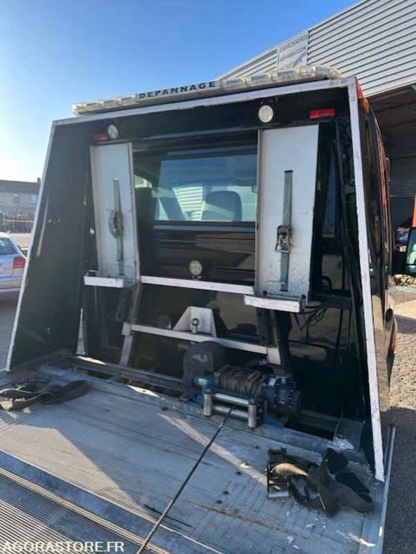 CRAFTER DEPANNEUSE VASP PTE VOITURE CARTE BLANCHE - 2007 - 393000km - Truck: picture 3 CRAFTER DEPANNEUSE VASP PTE VOITURE CARTE BLANCHE - 2007 - 393000km - Truck: picture 3