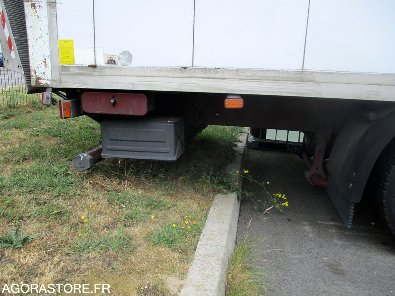 Truck Camion IVECO + hayon élévateur: picture 9
