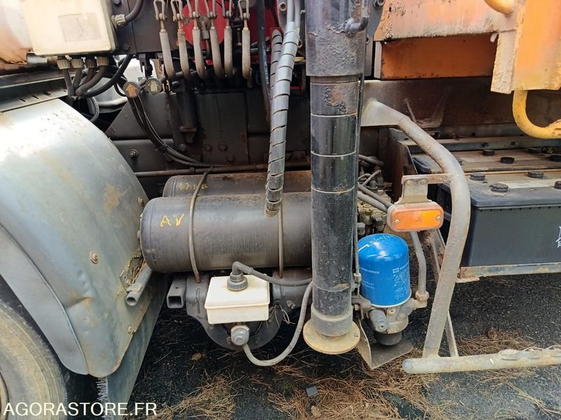 Truck Camion Renault 16T Tribenne Grue M150/12 BC-867-AS: picture 21