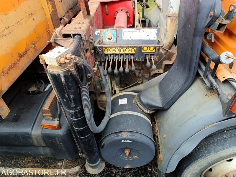 Truck Camion Renault 16T Tribenne Grue M150/12 BC-867-AS: picture 7