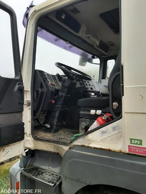 HYDROCUREUR -MAN- 4282-RW-36 - 2001 - 439 500 KM Vente Export Exclusivement - Truck: picture 5 HYDROCUREUR -MAN- 4282-RW-36 - 2001 - 439 500 KM Vente Export Exclusivement - Truck: picture 5